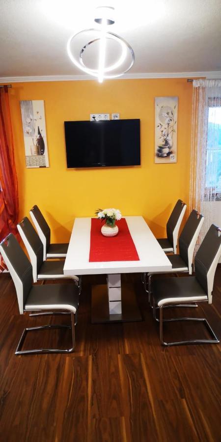 Apartment Haus Am Fusse Des Semmerings Schottwien